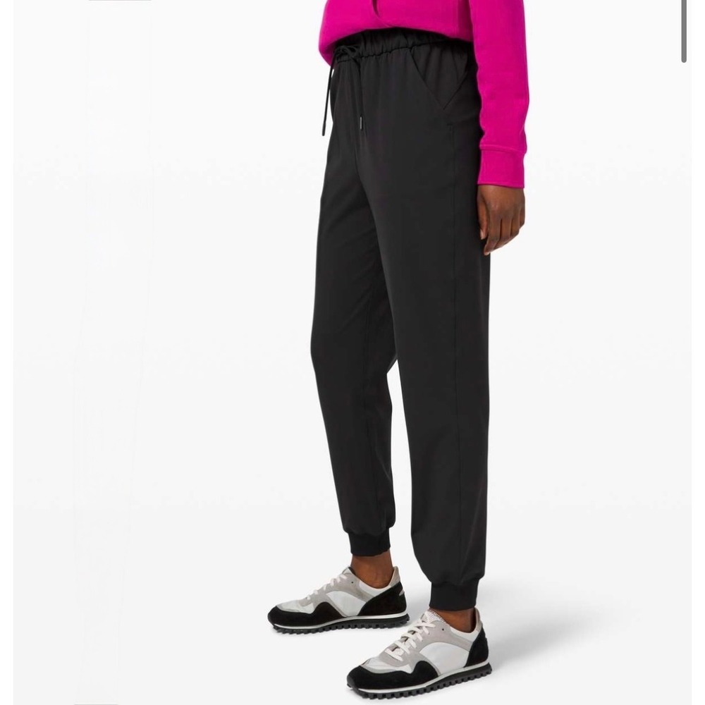 Lululemon Keep Moving Jogger Women Black 4 Luxtreme Travel Casual Comfy Everyday